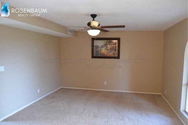 931 W Martin Rd