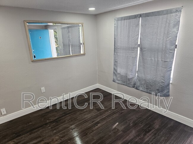 Photo - 2989 Willow Ave Unit B