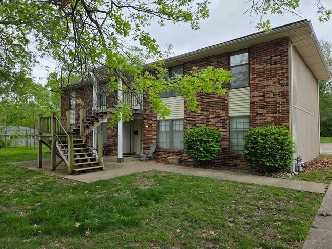 Photo - Updated 2 Bedroom / 1 Bathroom in Lee's Summit!!