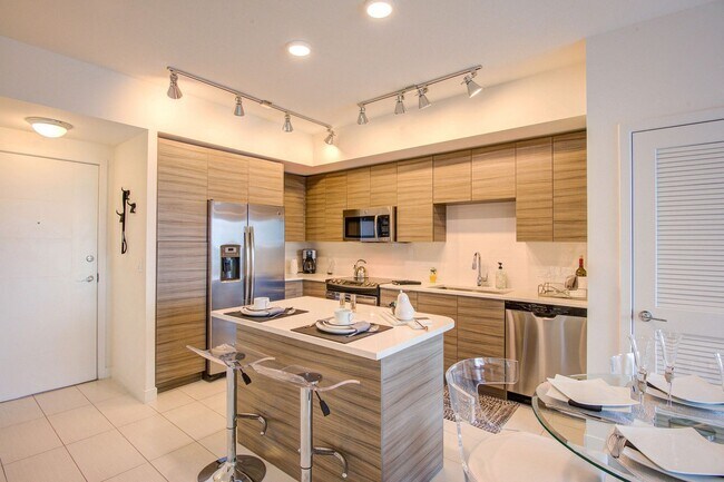 Our chef-inspired kitchens feature designer finishes and stainless steel appliances