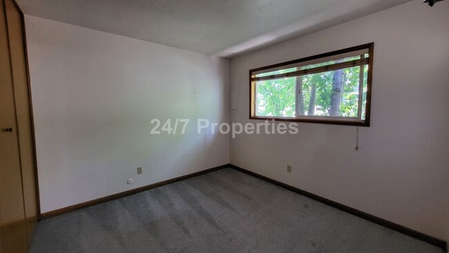 Photo - Beautiful 1 BD | 1 BA Apartment with a View - Near OHSU Campus! Unit 07