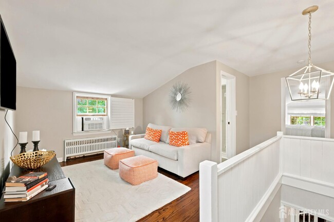 Photo - 1434 Maplewood Terrace