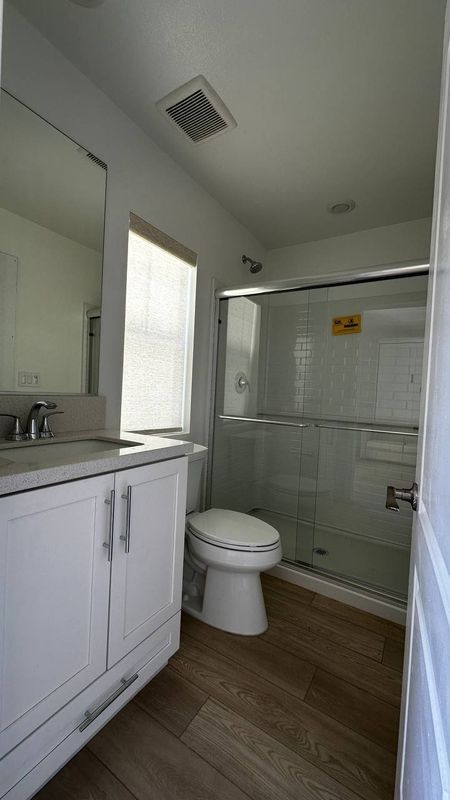 Photo - 2539 Warner St