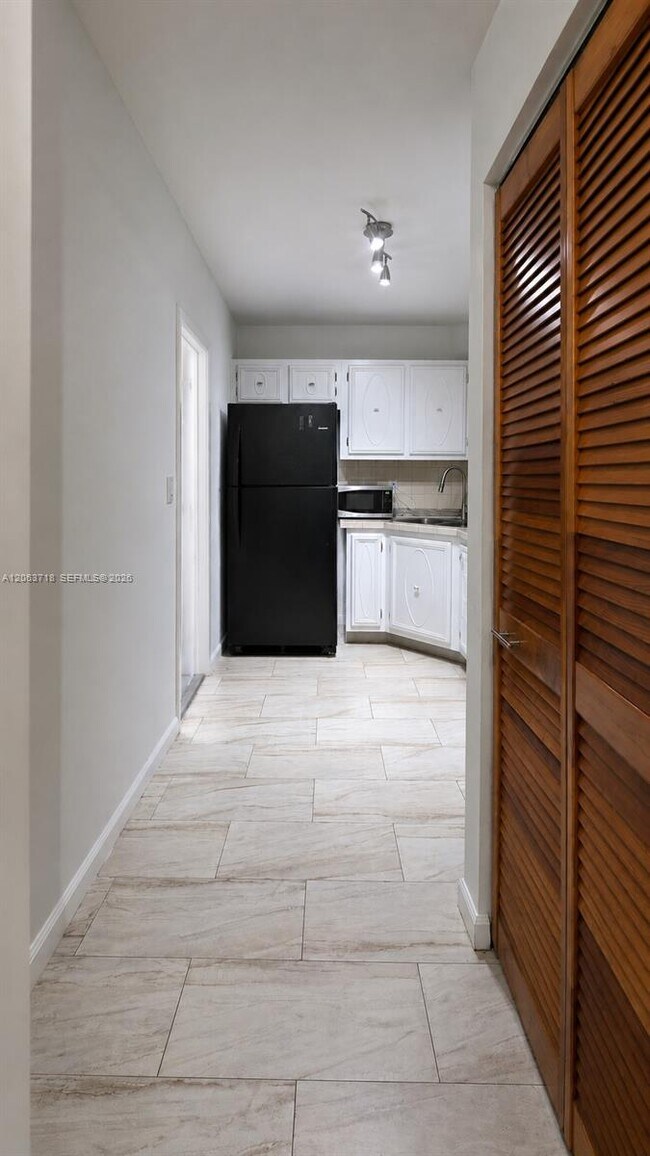 Photo - 3101 Oakland Shores Dr Unit H203