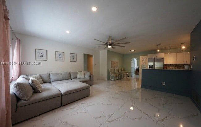 Photo - 7304 McKinley St