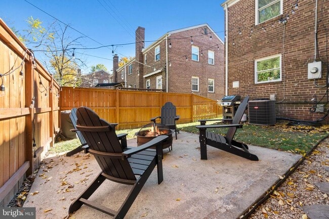 Photo - 110 E Rosemont Ave