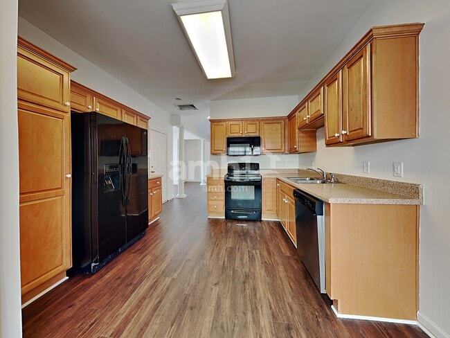 Photo - 127 Mercer Dr