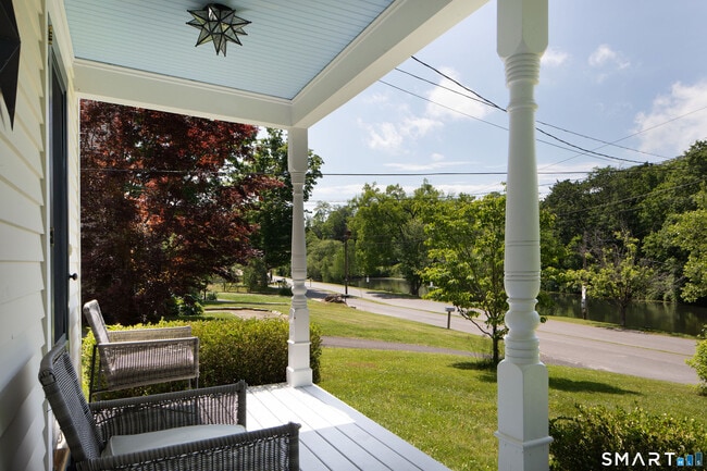 Photo - 20 Ethan Allen St