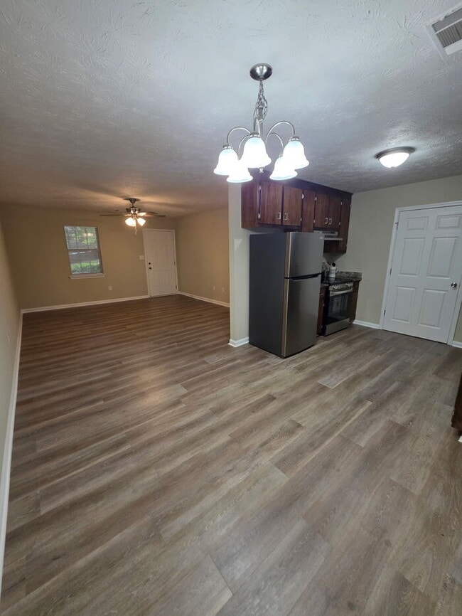 220 Big Oak Cir