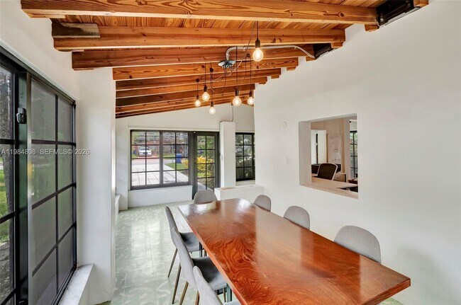 Photo - 1224 NE 182nd St