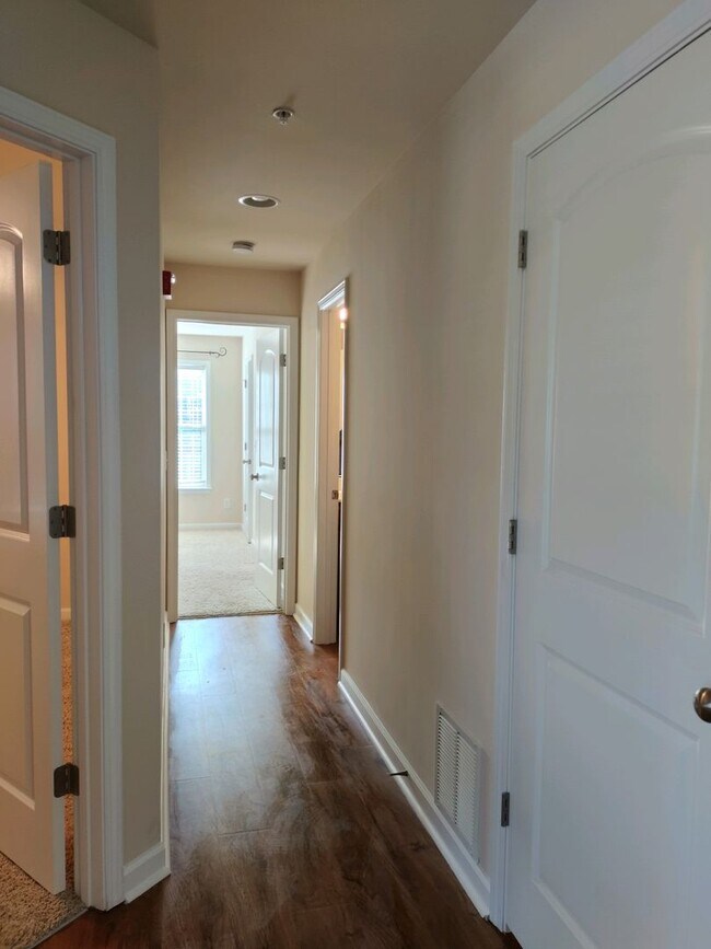 2 bedroom 2 bath condo on 2nd flo... Unit 203 Condo for Rent