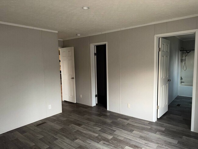 Photo - 213 Avenue C