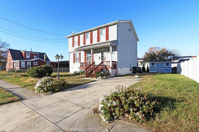 Building Photo - 1649 N Missouri Ave