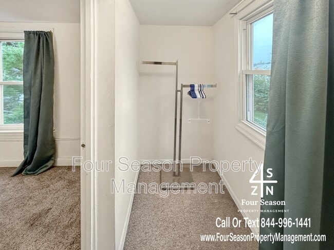 Photo - 338 S Locust St