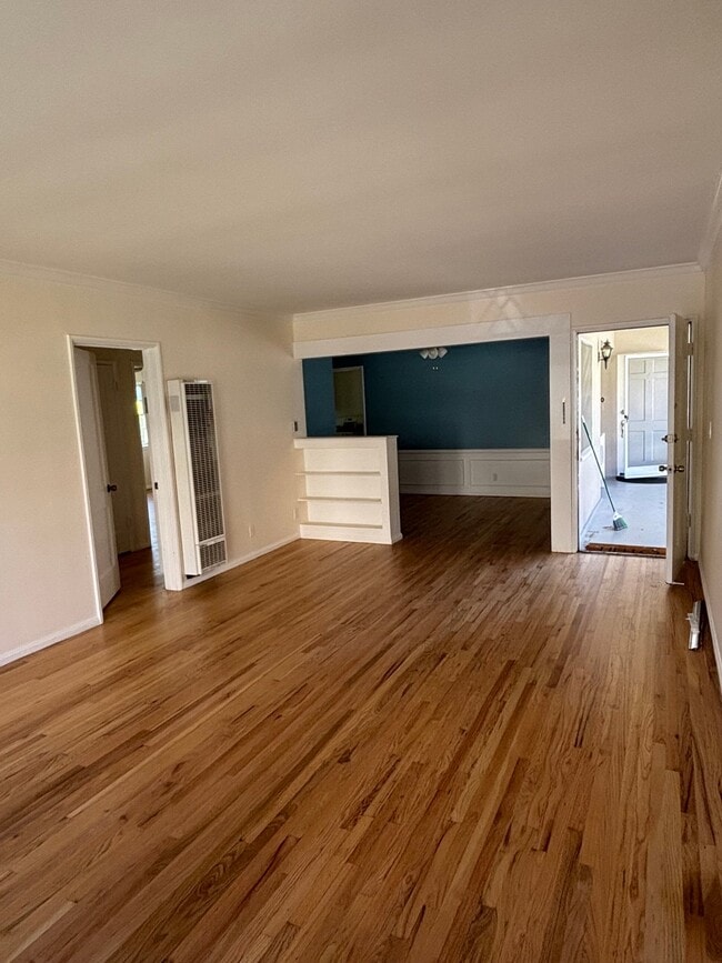 10316 Almayo Ave Unit 3
