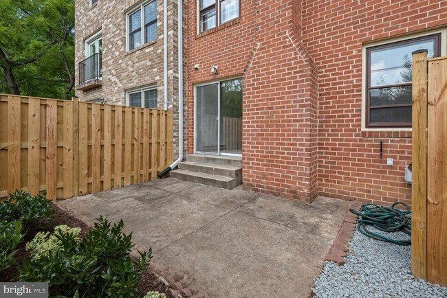 Photo - 7614 Westlake Terrace Townhome