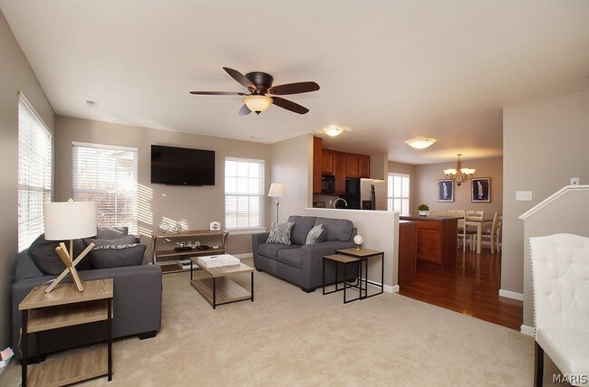 307 Shady Rock Ln