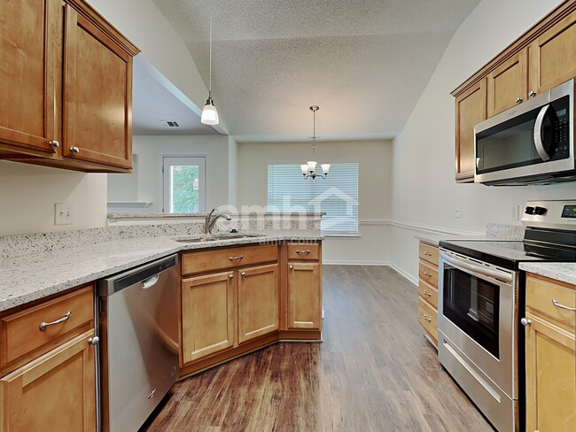 Photo - 362 Stonebridge Cir
