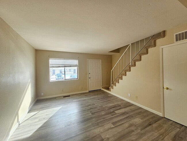 Photo - Immaculate 2 Bedroom Unit - Close to UNR!
