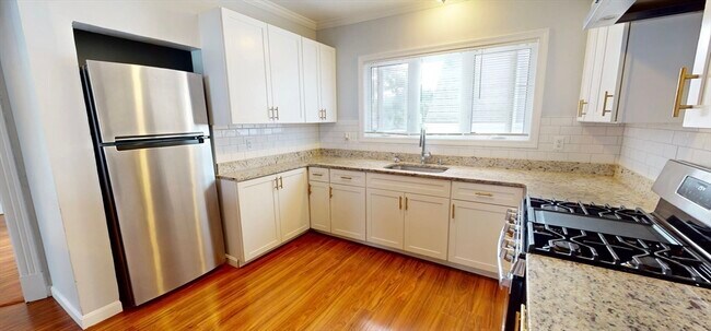 Photo - 173 Springvale Ave Unidad 2