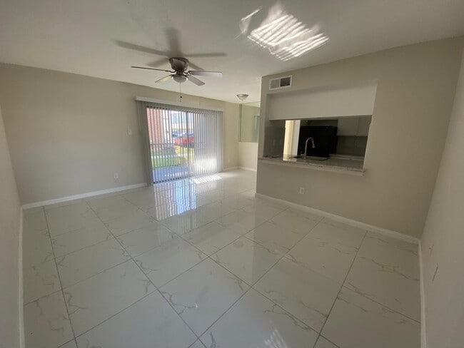Star Beltway 8 Apartments
