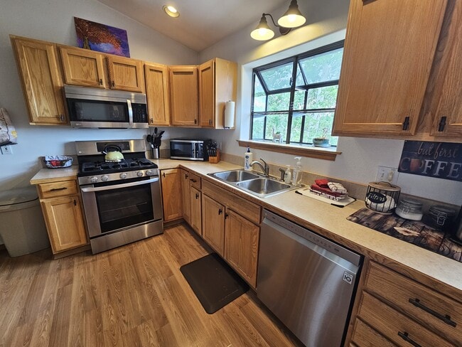 Photo - 256 Escobar Ave