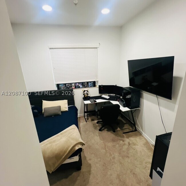 Photo - 2735 SW 81st Terrace