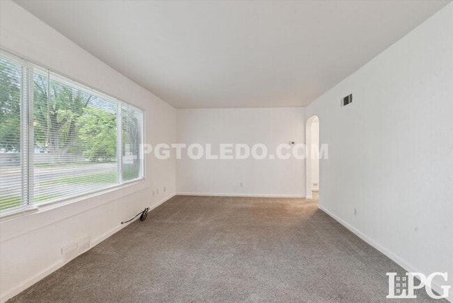 Photo - 1109 Turner Ave