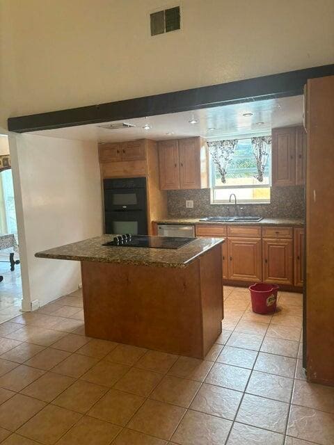 Photo - 650 Toxaway Dr