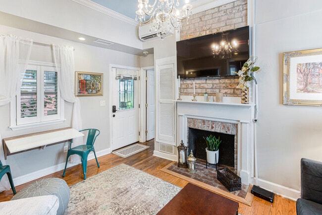 Photo - 109 E Park Ave
