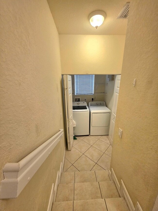 Photo - 603 N St