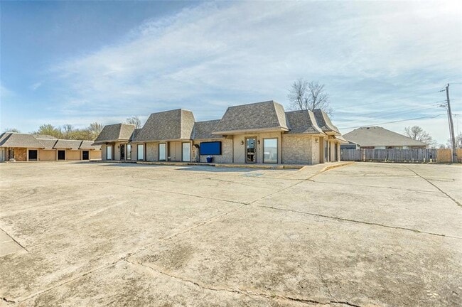 Photo - 1700 E State Hwy 152