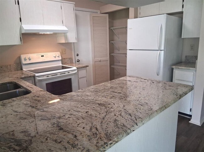 Photo - 13104 Serpentine Dr