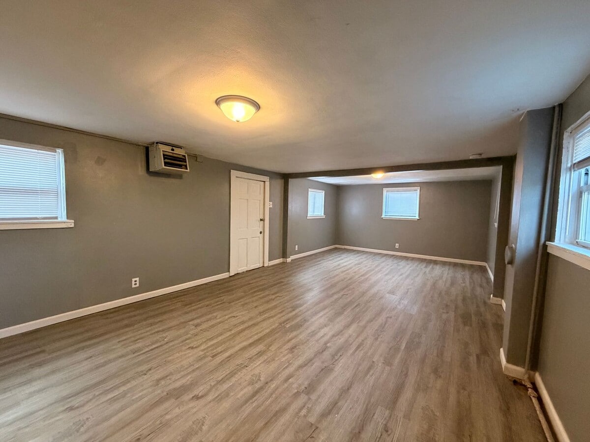 N 14th St Triplex - N 14th St Triplex Unit = 21.5 N 14th St