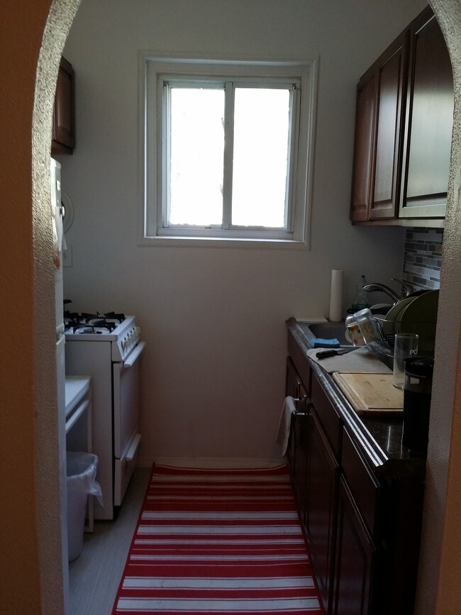 Photo - 231 Columbus Pl Unit #2