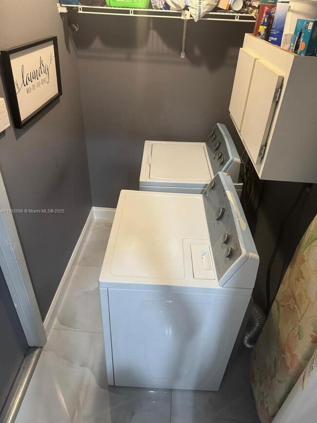 Building Photo - 4748 Satinwood Trail