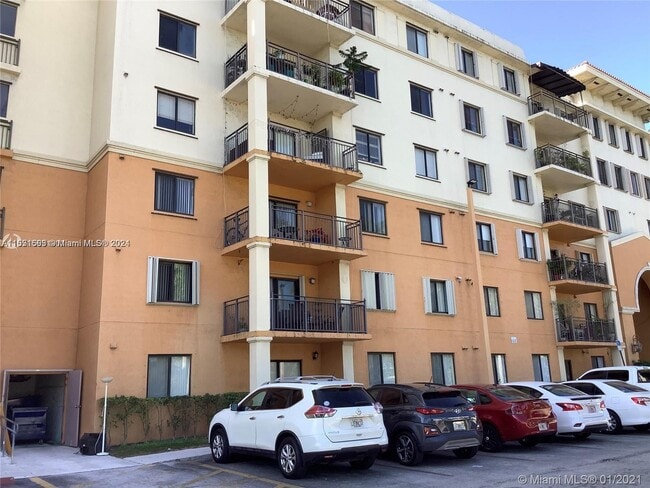 Building Photo - 9300 Fontainebleau Blvd Rental