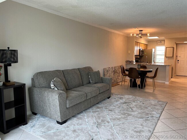 Photo - 2220 N Cypress Bend Dr Unit 301