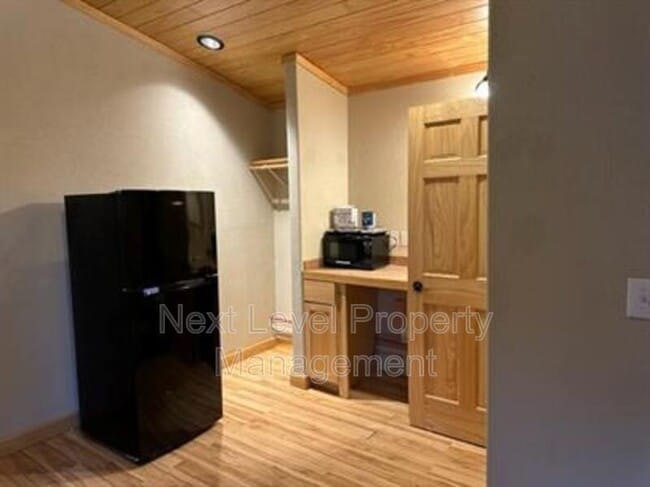 Photo - 1263 2nd Ave E