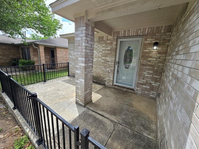 Photo - 2011 Garrison Dr