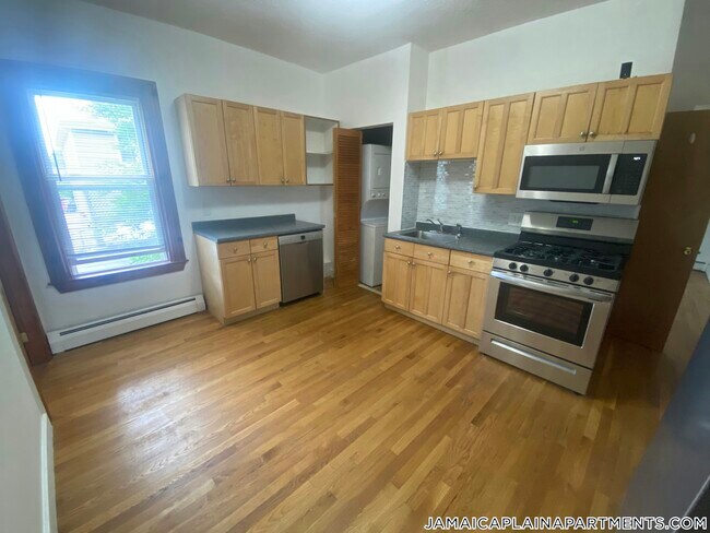 Photo - 3 Nira Ave Unidad 2