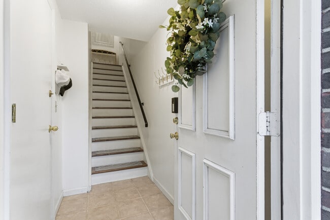 Photo - 382 Knapps Hwy Unit 382