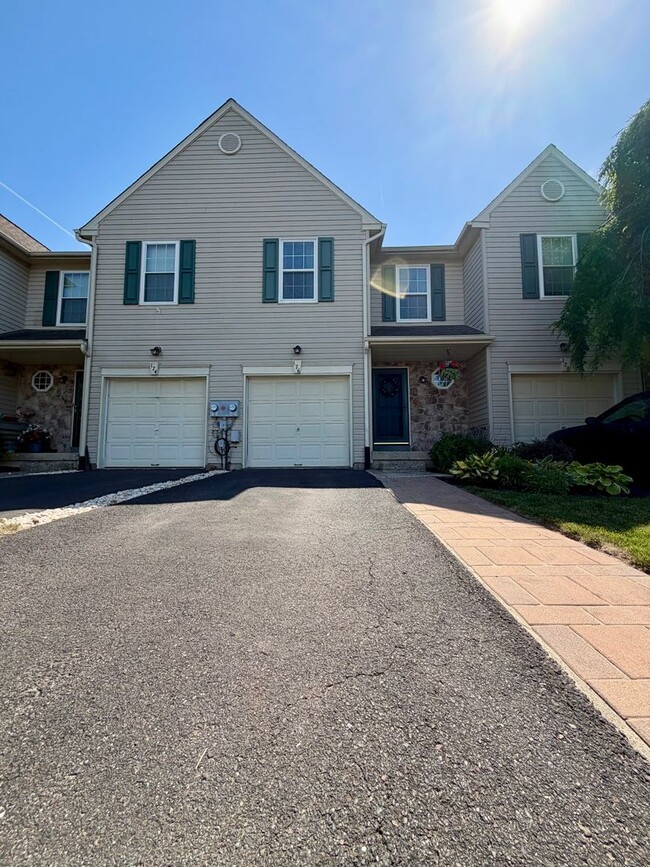 Photo - Stunning 3-Bedroom/2-Bathroom Townhouse. Available Mid July!