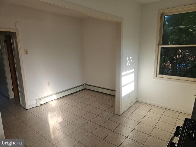 Photo - 106 N 11th St