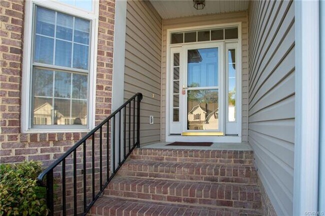 Photo - Beautifully maintained home in Birkdale with hardwood floors throughout 1st floor.