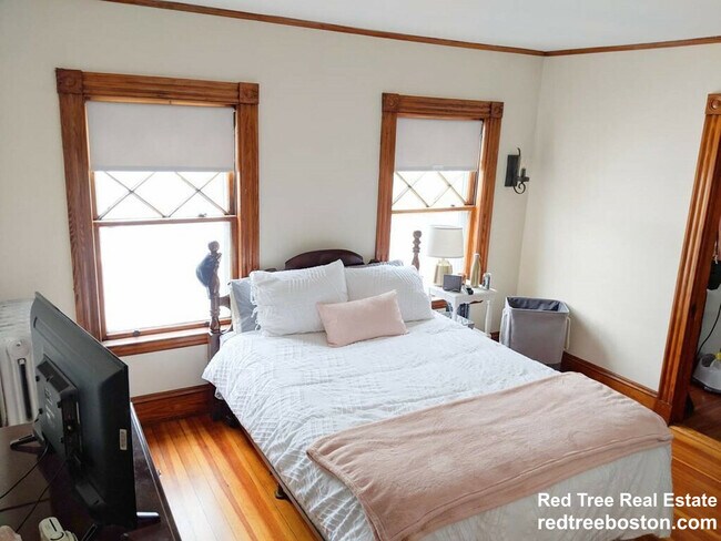 Photo - 7 Justin Rd Unit 5-bed 2-bath BRIGHTON