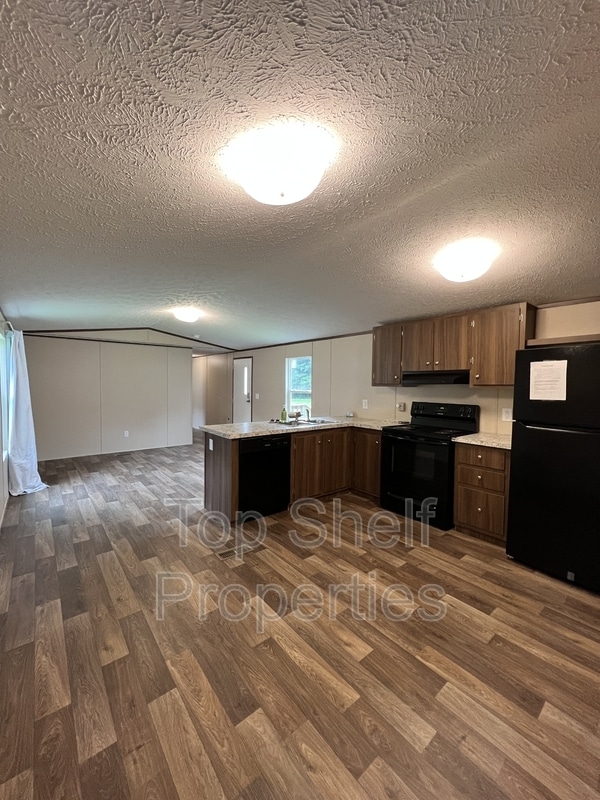 Photo - 443 Rocky Ridge Ln