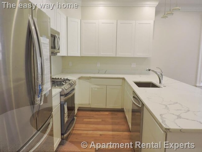 472 Green St Unit 1