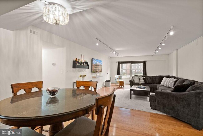 Photo - 7651 Tremayne Pl Unidad 211