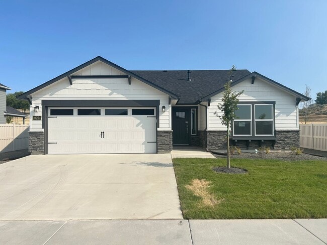 Building Photo - Brand New Home 3 Bedroom Home In Star!